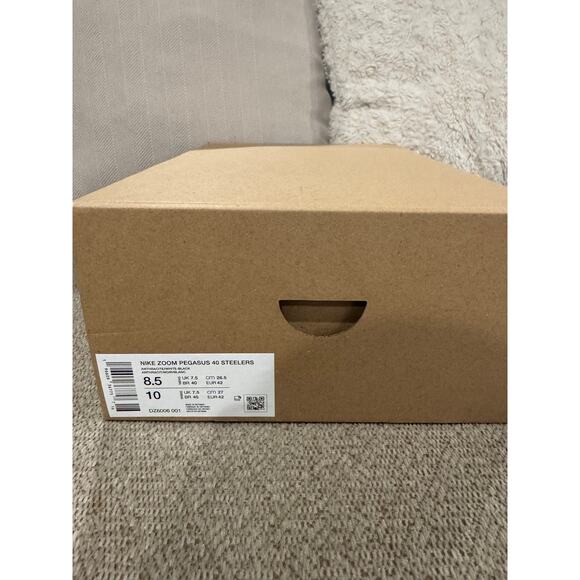 Sz 8.5 - Nike Pittsburgh Steelers Air Zoom Pegasus 40 - Picture 6 of 7